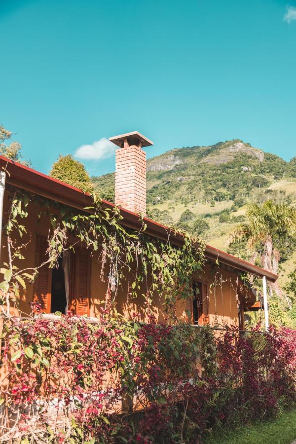 Casa Pedacinho De Ceu Com Banheira De Hidromassagem E Lareira Villa Sao Bento do Sapucai Exterior photo